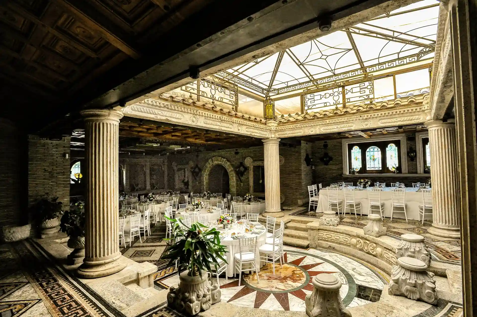 Sala Peristilio allestita per un matrimonio · Sala Peristilio · hero